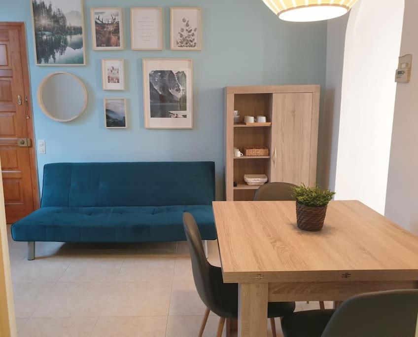 סנט ג'ון דה לס אבדסס Casa Ramona Apartamento De Pueblo Con Patio En El Centro De Sant Joan מראה חיצוני תמונה